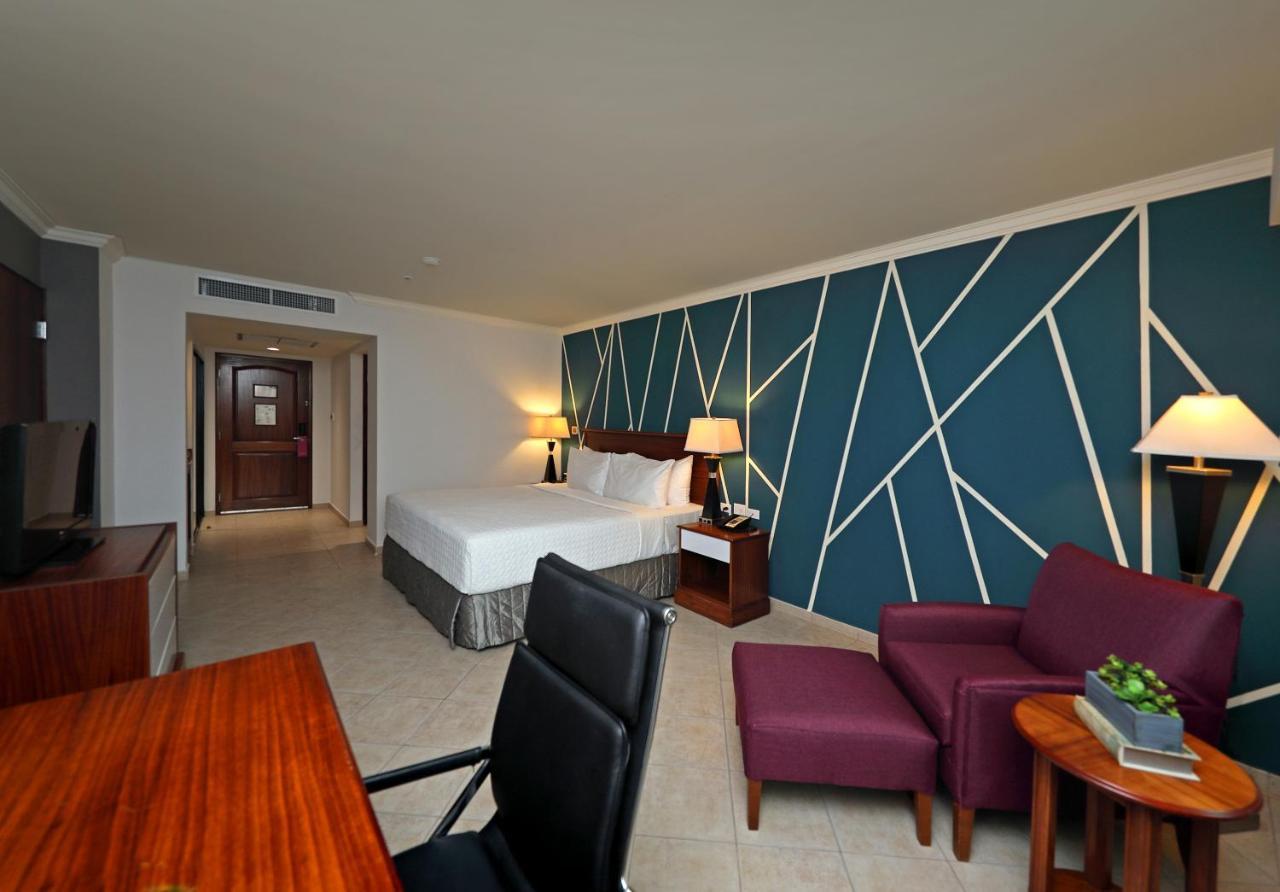 Hotel Crowne Plaza 4*